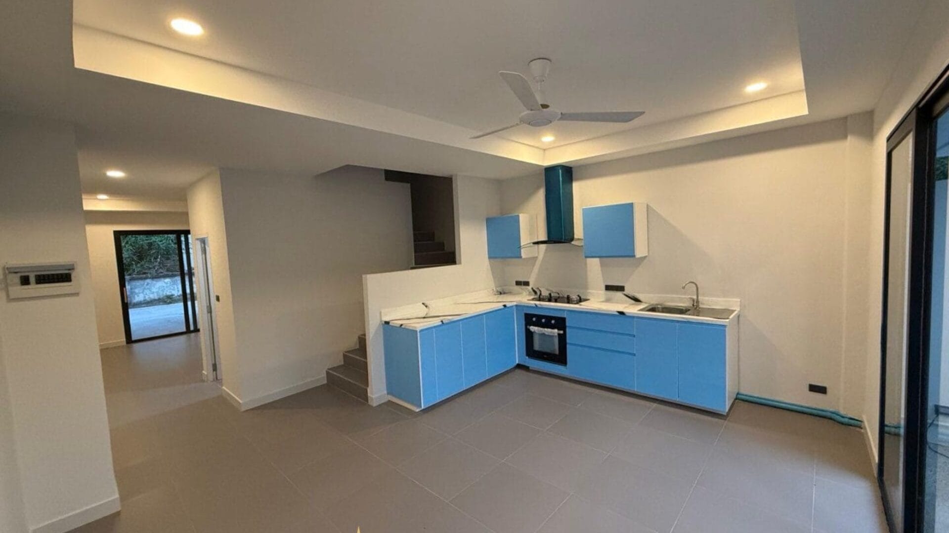 Newly Renovated Townhouse in Prime Bophut For Sale (2)
