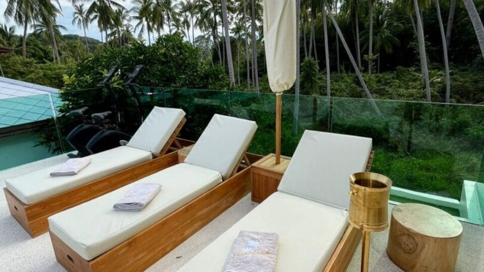 Peaceful 3 Bedroom Pool Villa For Sale in Taling Ngam (3)