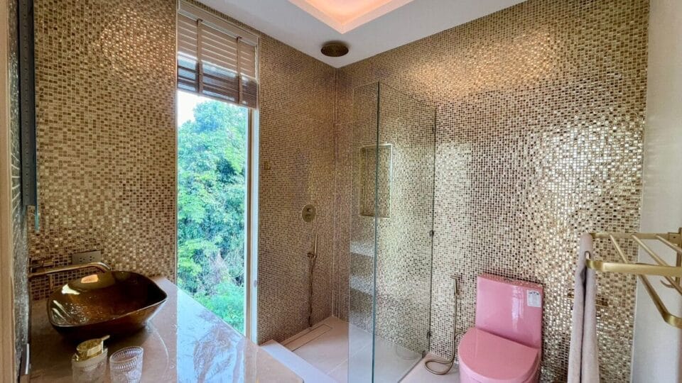 Peaceful 3 Bedroom Pool Villa For Sale in Taling Ngam (7)